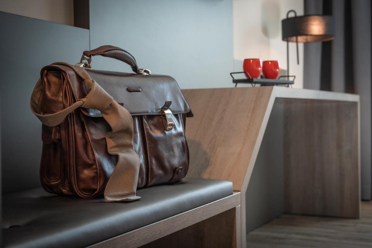 Loginn Hotel Berlin Airport Zewnętrze zdjęcie