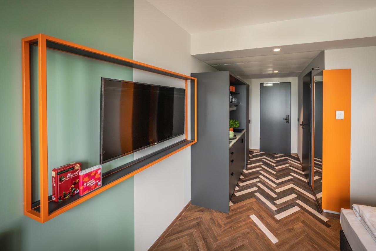Loginn Hotel Berlin Airport Zewnętrze zdjęcie