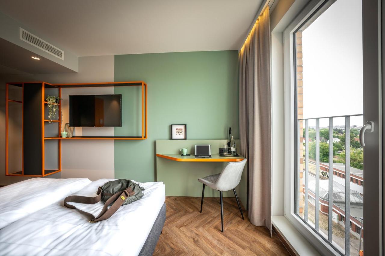 Loginn Hotel Berlin Airport Zewnętrze zdjęcie