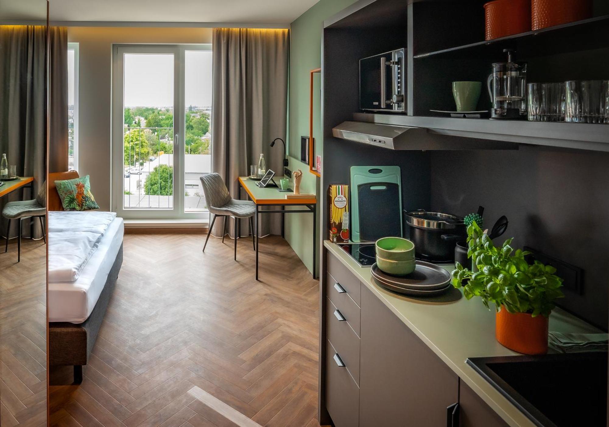 Loginn Hotel Berlin Airport Zewnętrze zdjęcie